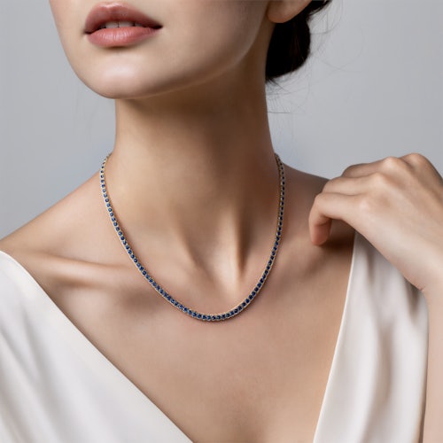 Naszyjnik tenisowy Luminy 2,5mm: złoto, niebieskie szafiry